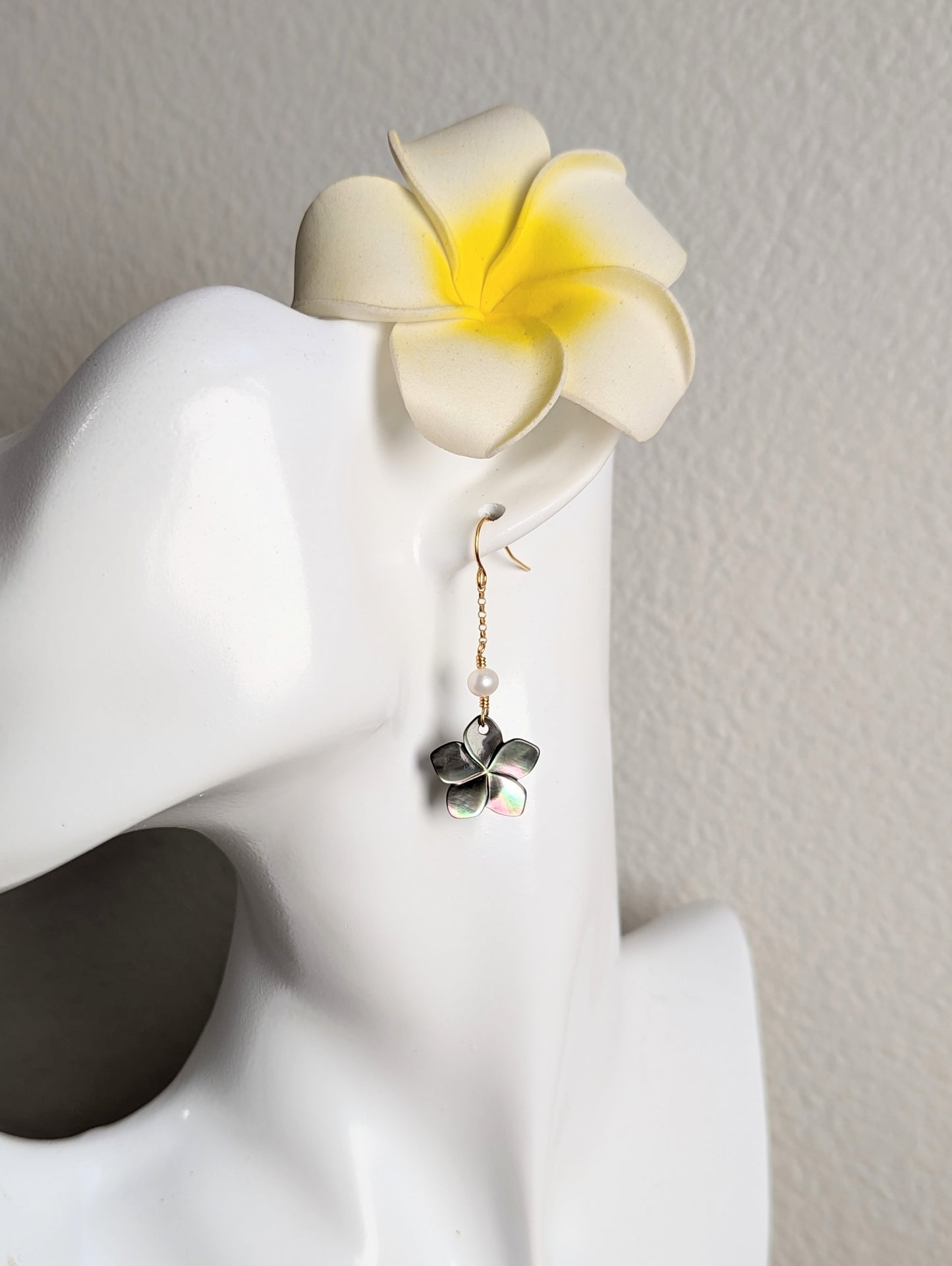 Black Lip Shell Plumeria Drops